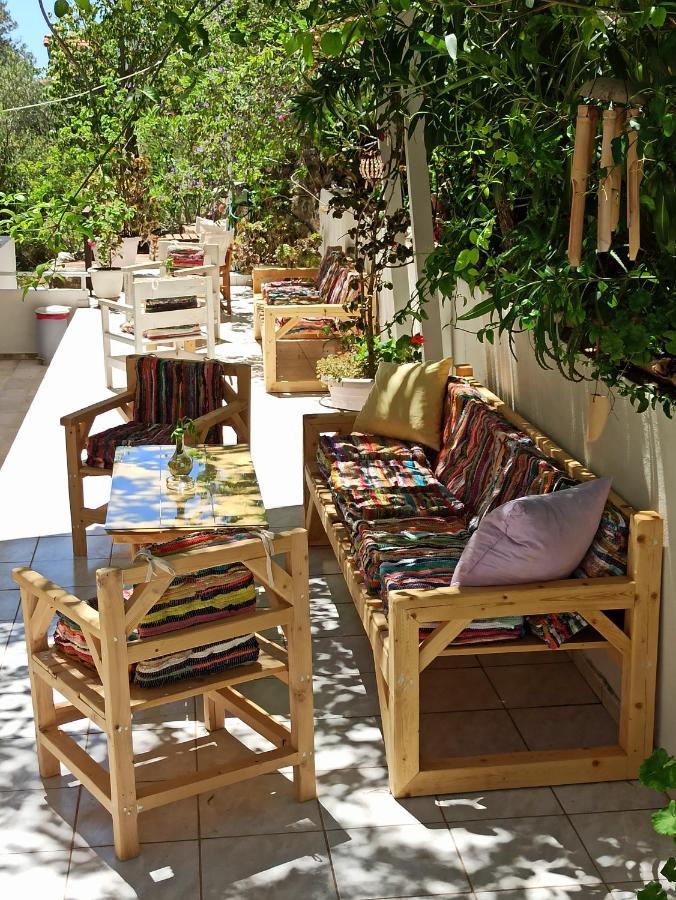 Heras Garden *