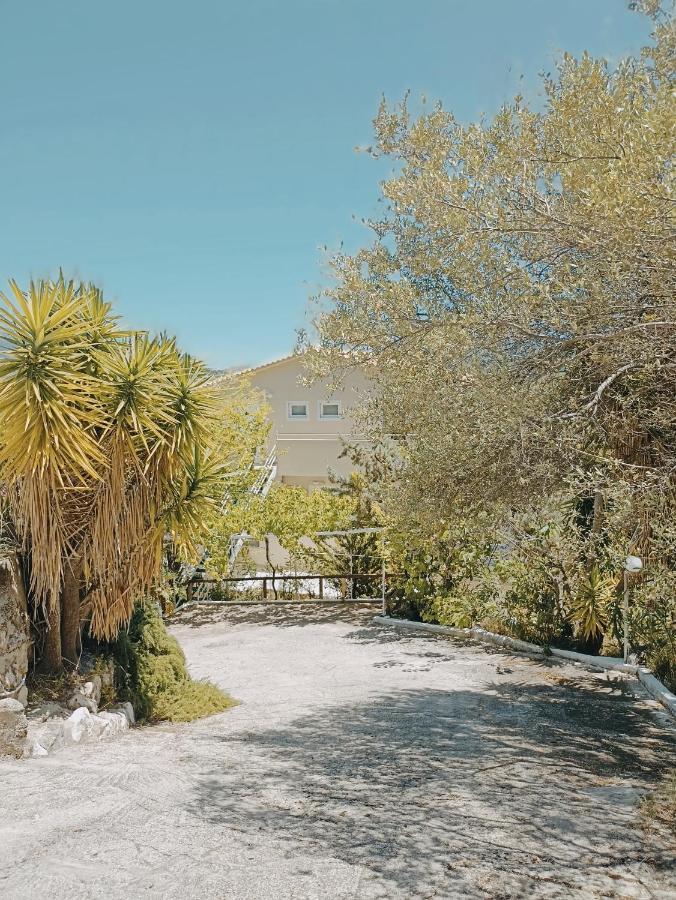 Heras Garden דירה ואסיליקי